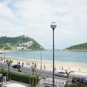 Apartamento Breathtaking Terrace Views In Luxury - By Www,sansebastianapartments,es, San Sebastián